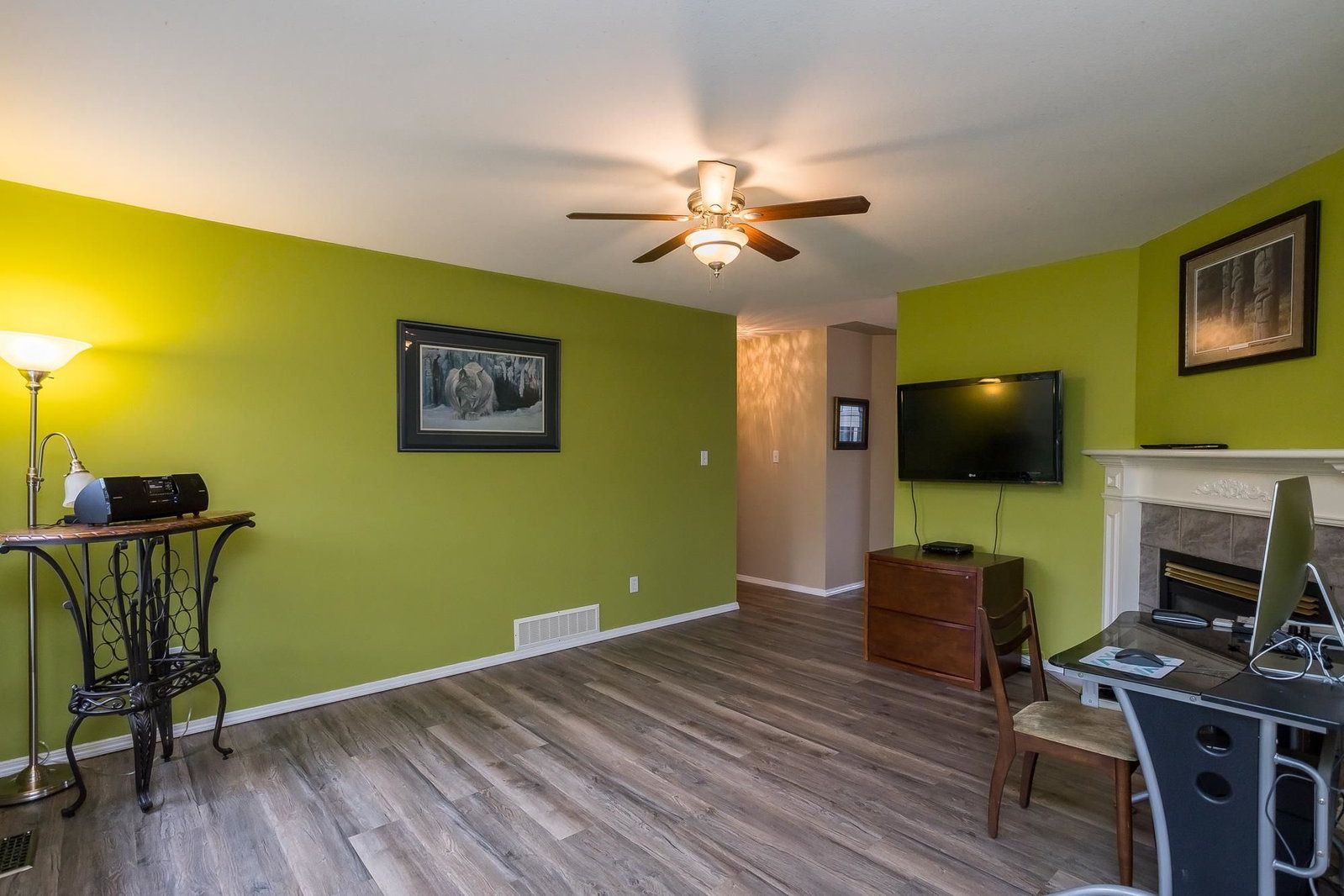 Listing Image 15