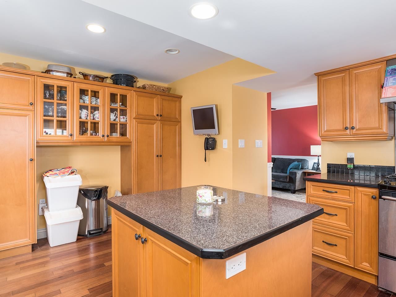 Listing Image 17