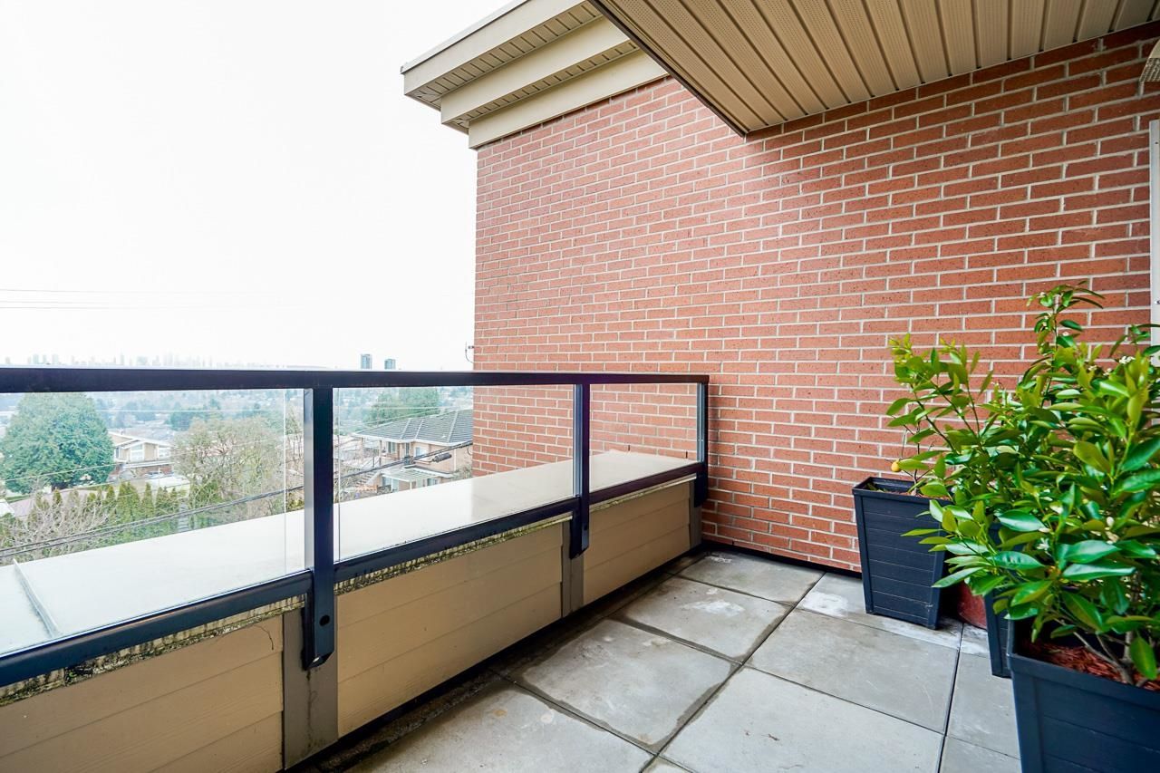 Listing Image 16