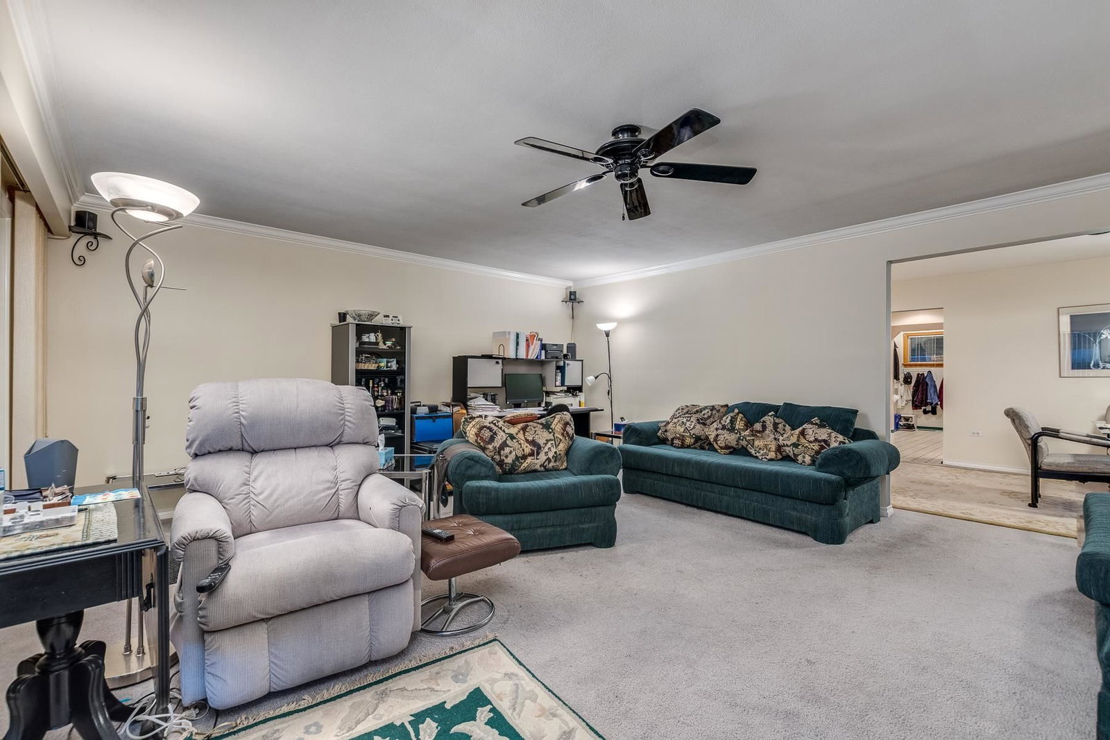 Listing Image 8