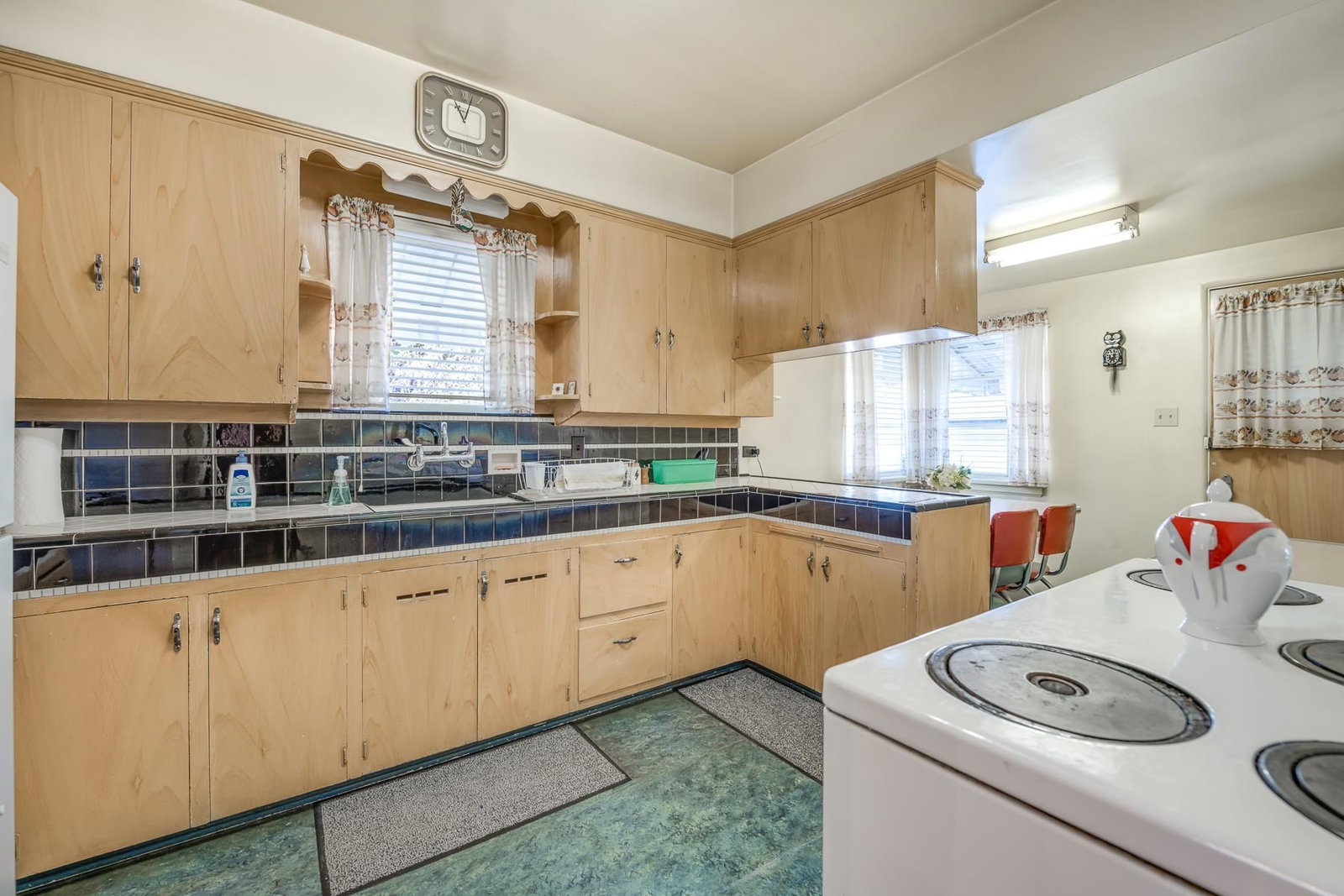 Listing Image 10