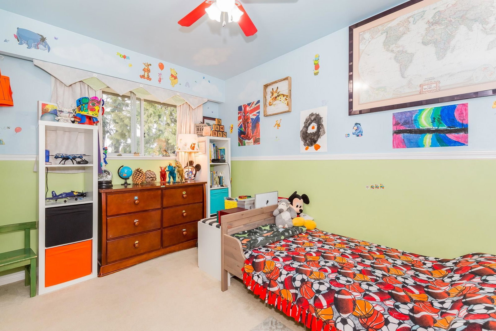 Listing Image 8