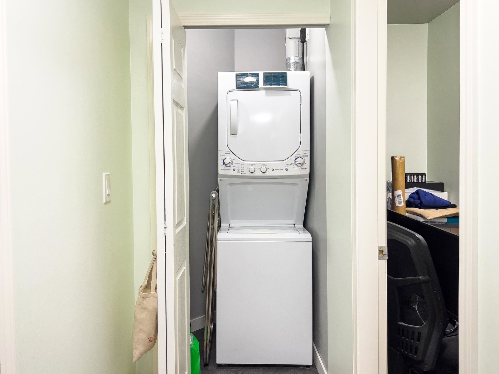 Listing Image 19