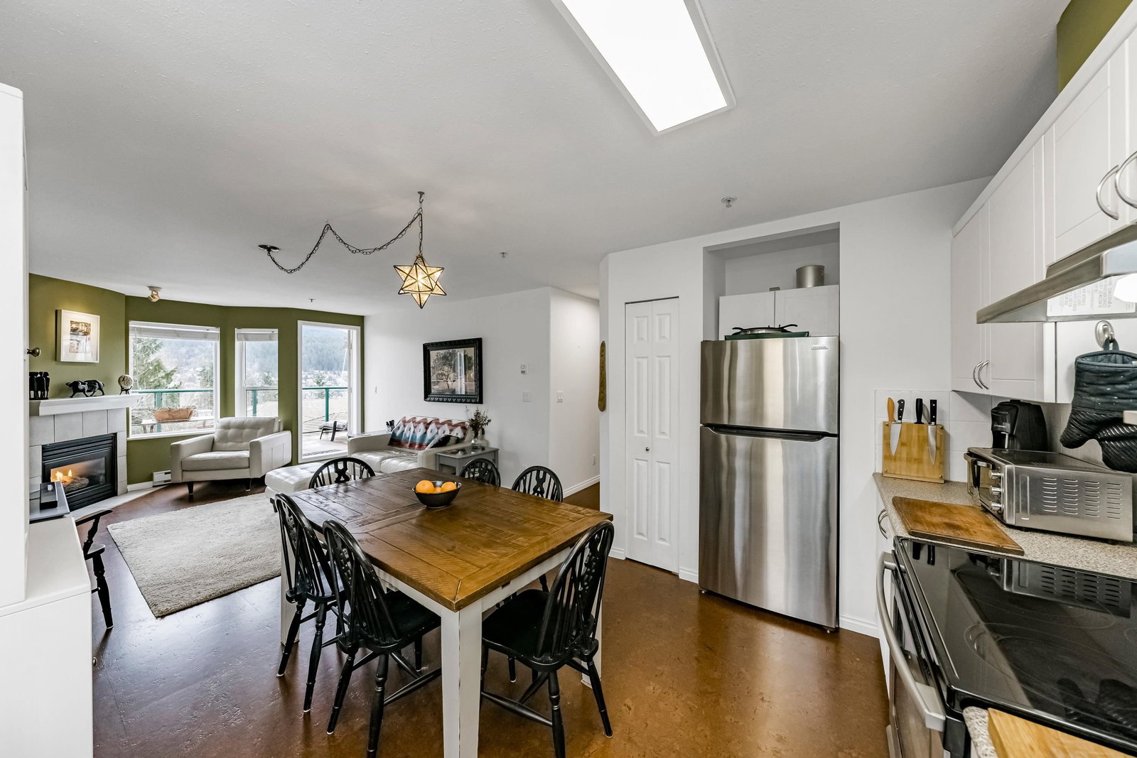 Listing Image 22