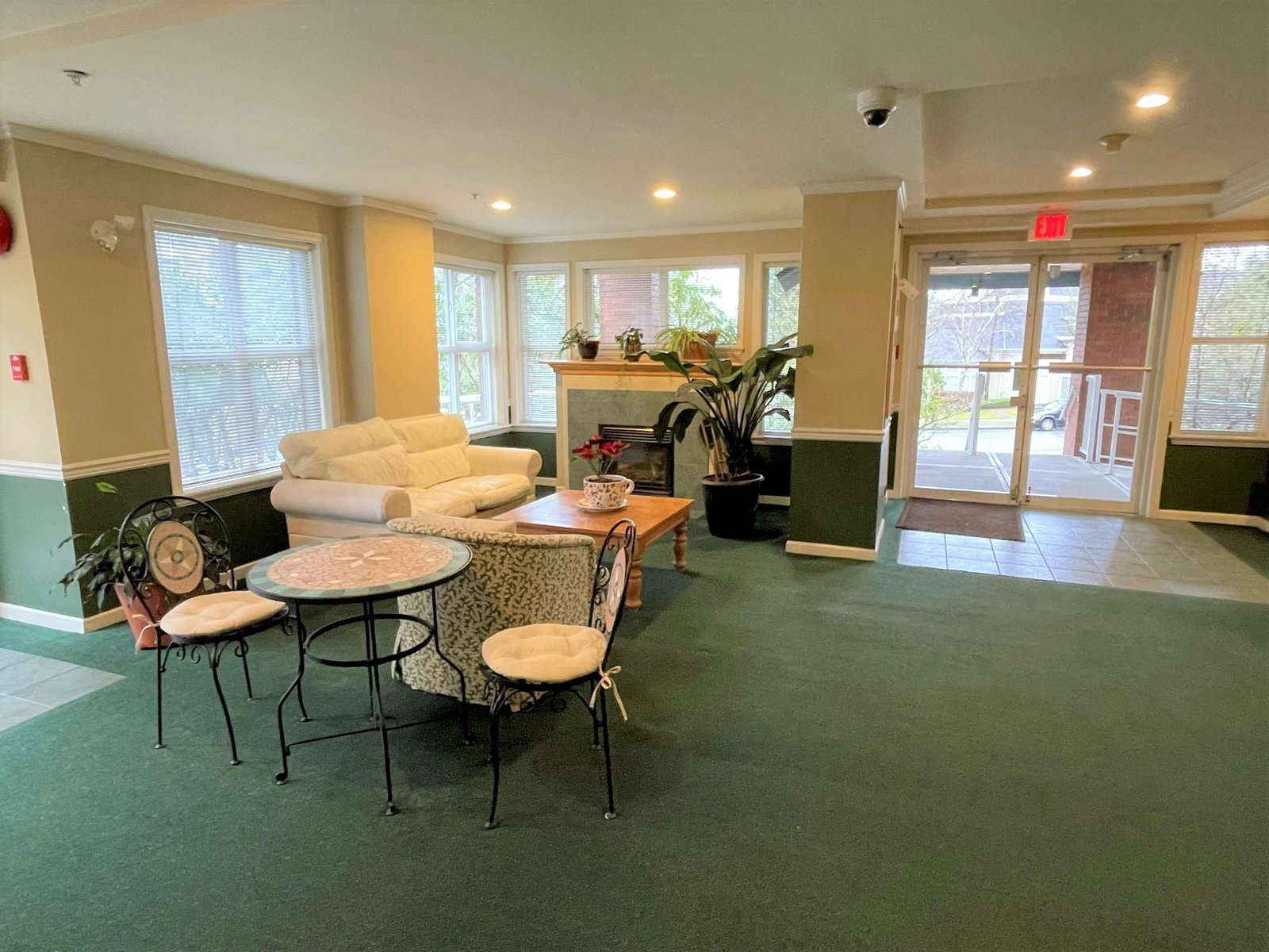 Listing Image 18