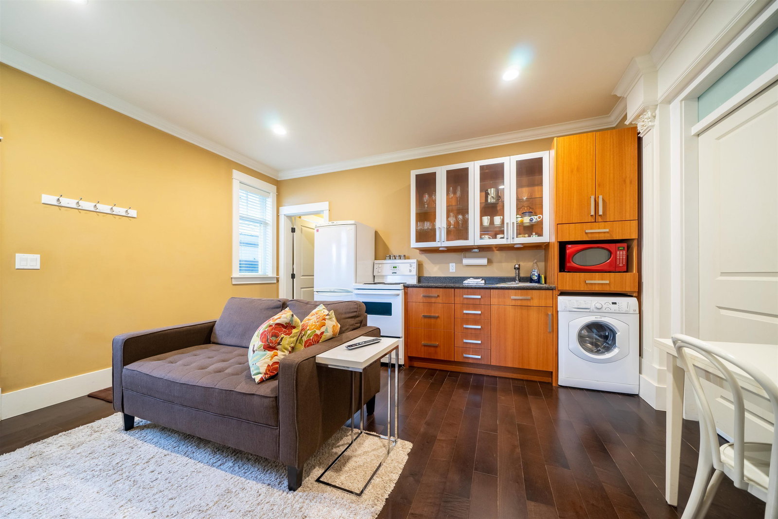 Listing Image 14
