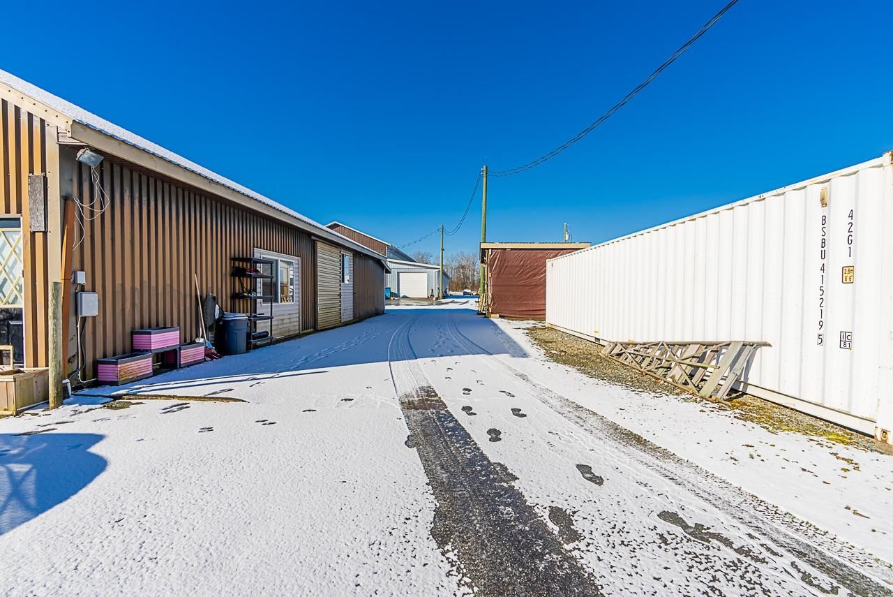 Listing Image 11