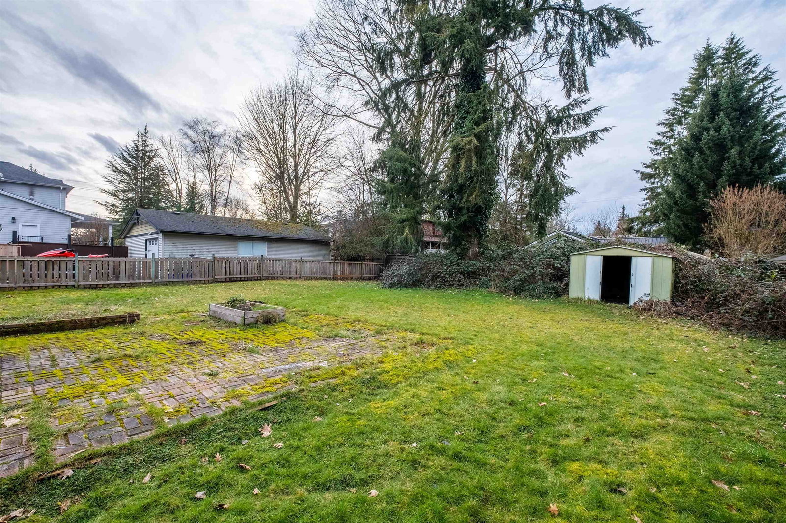 Listing Image 10