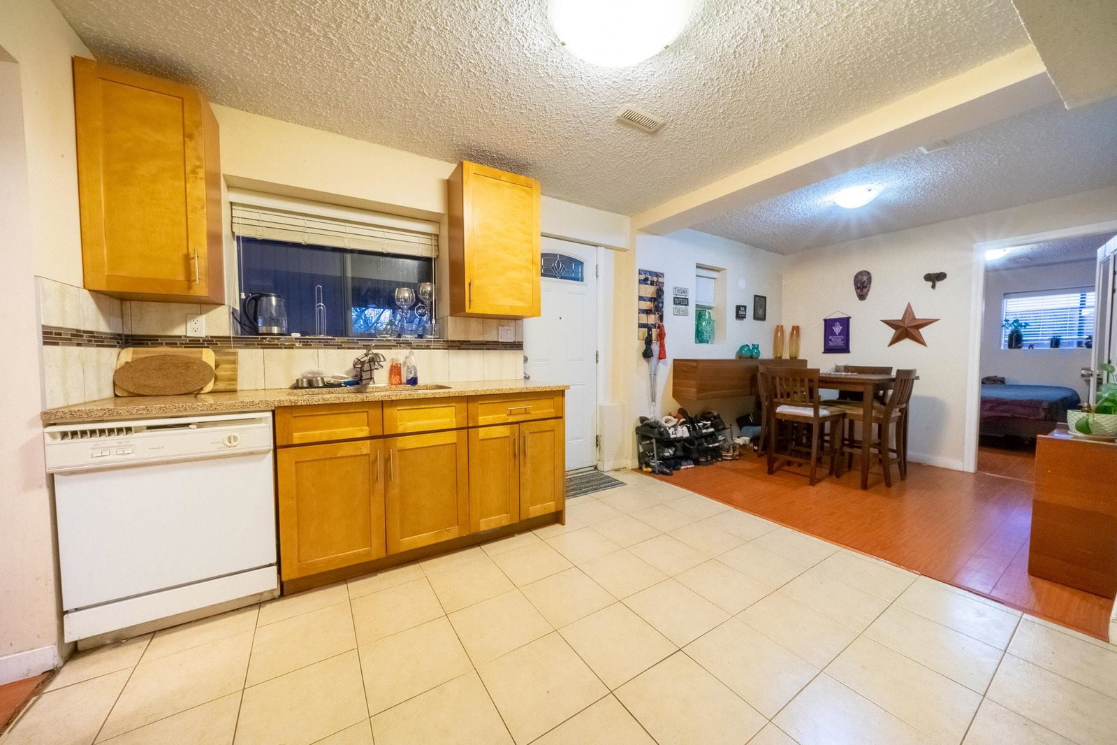 Listing Image 29