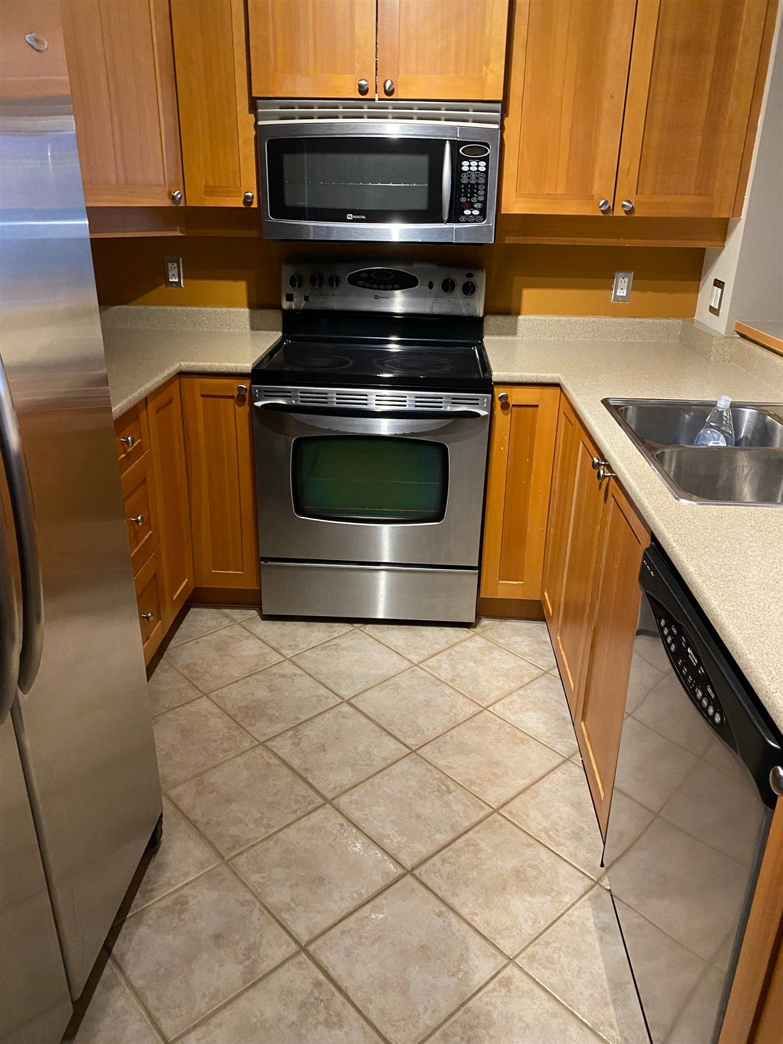Listing Image 6