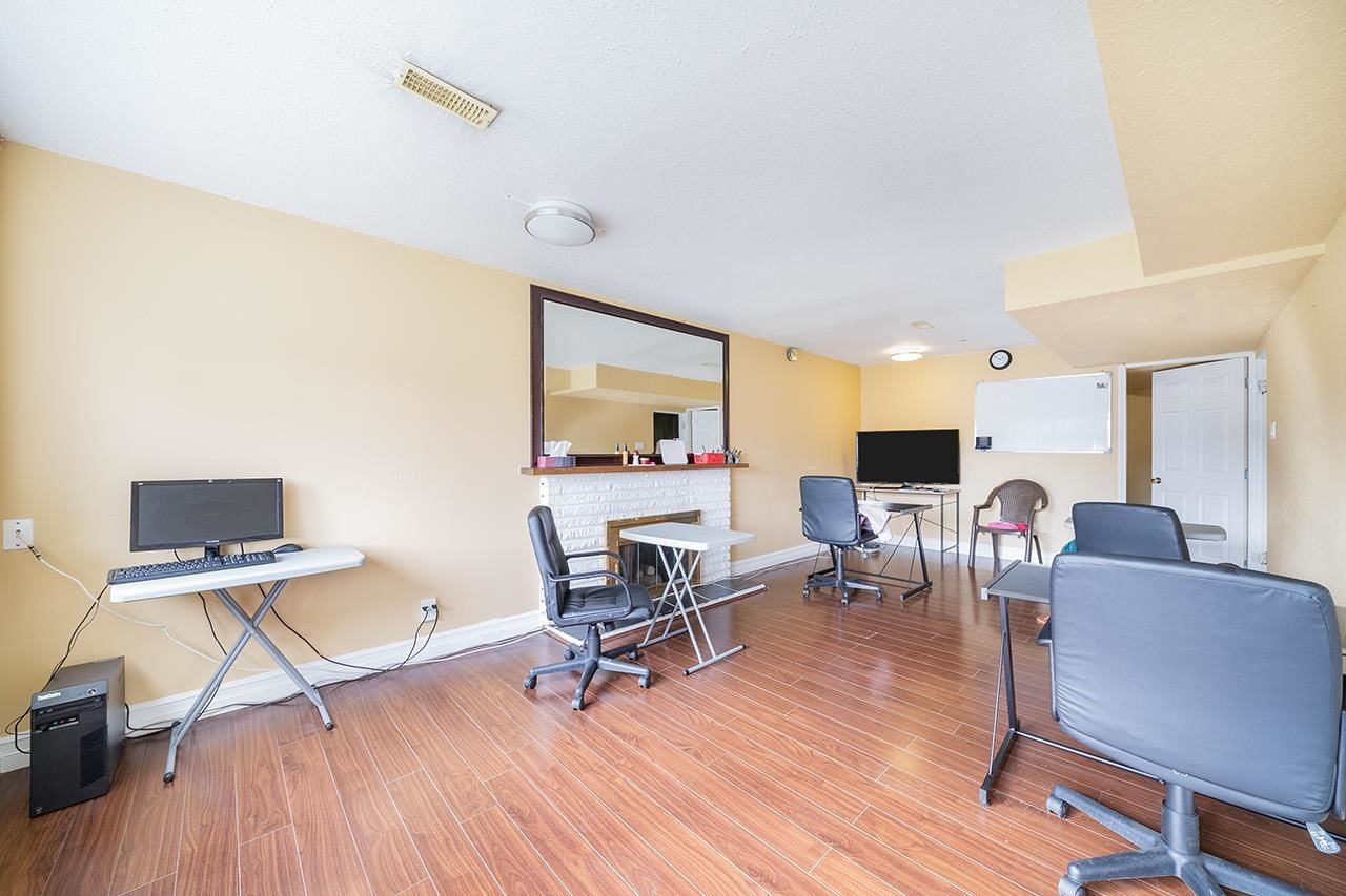 Listing Image 20