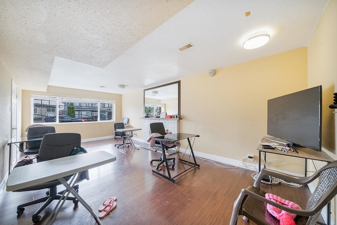Listing Image 21
