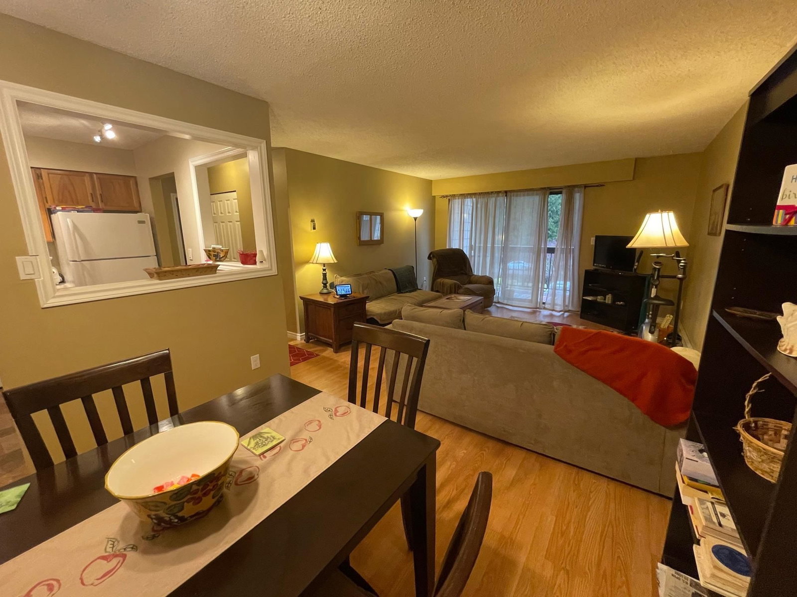 Listing Image 7