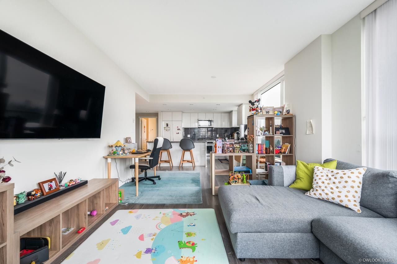 Listing Image 6