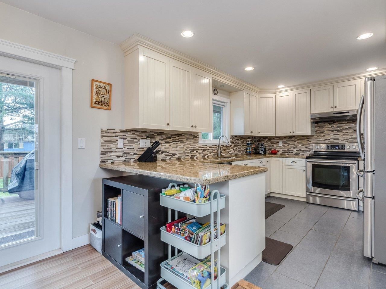 Listing Image 9