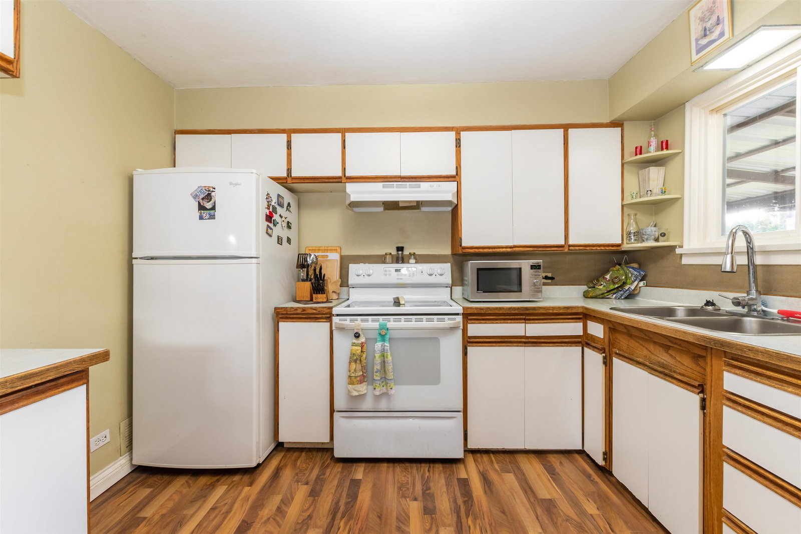 Listing Image 14