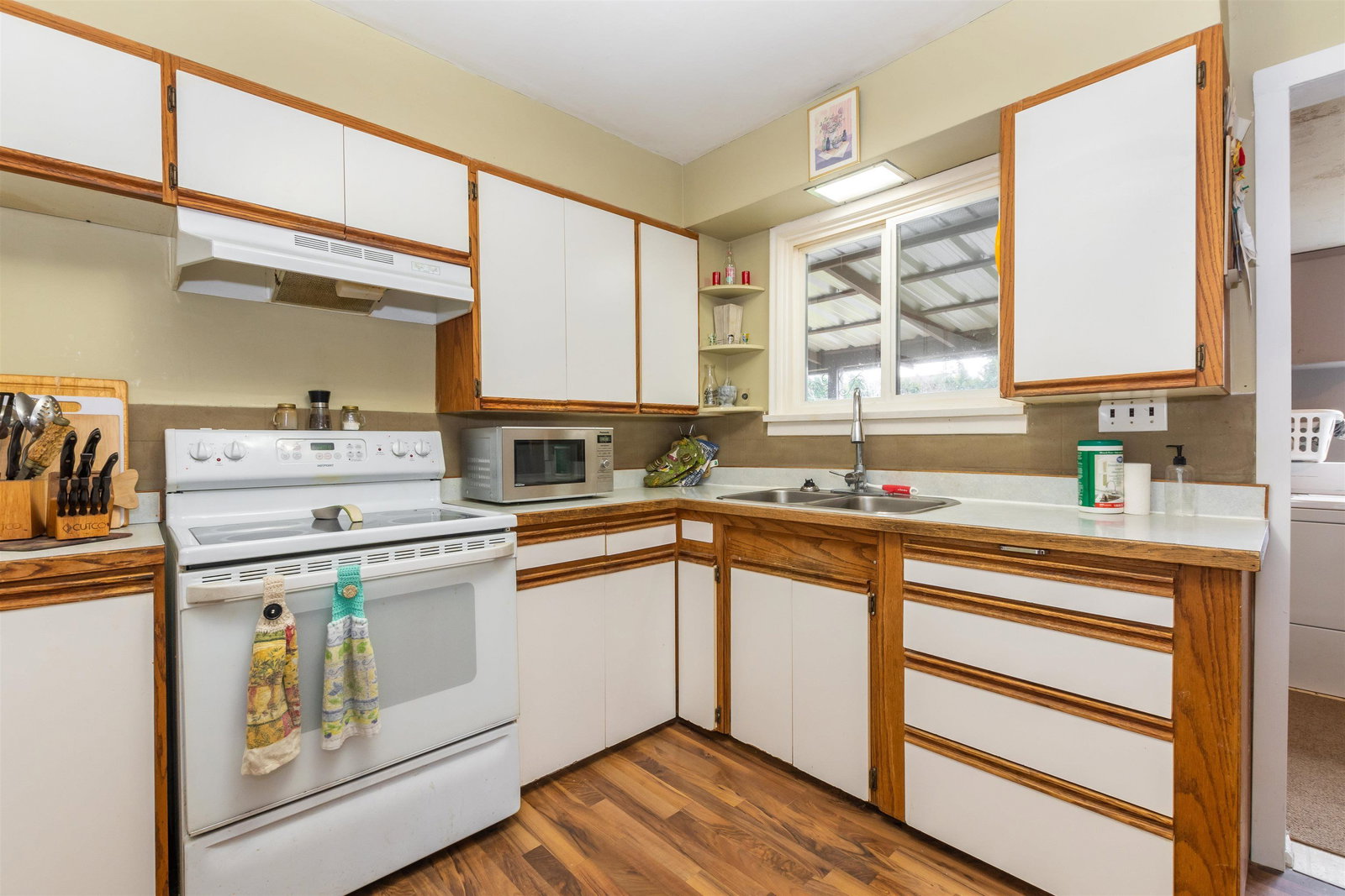 Listing Image 15