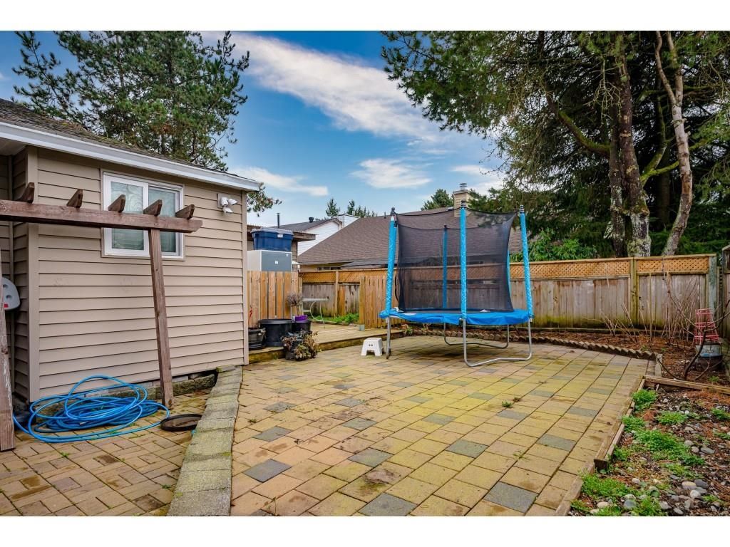 Listing Image 32