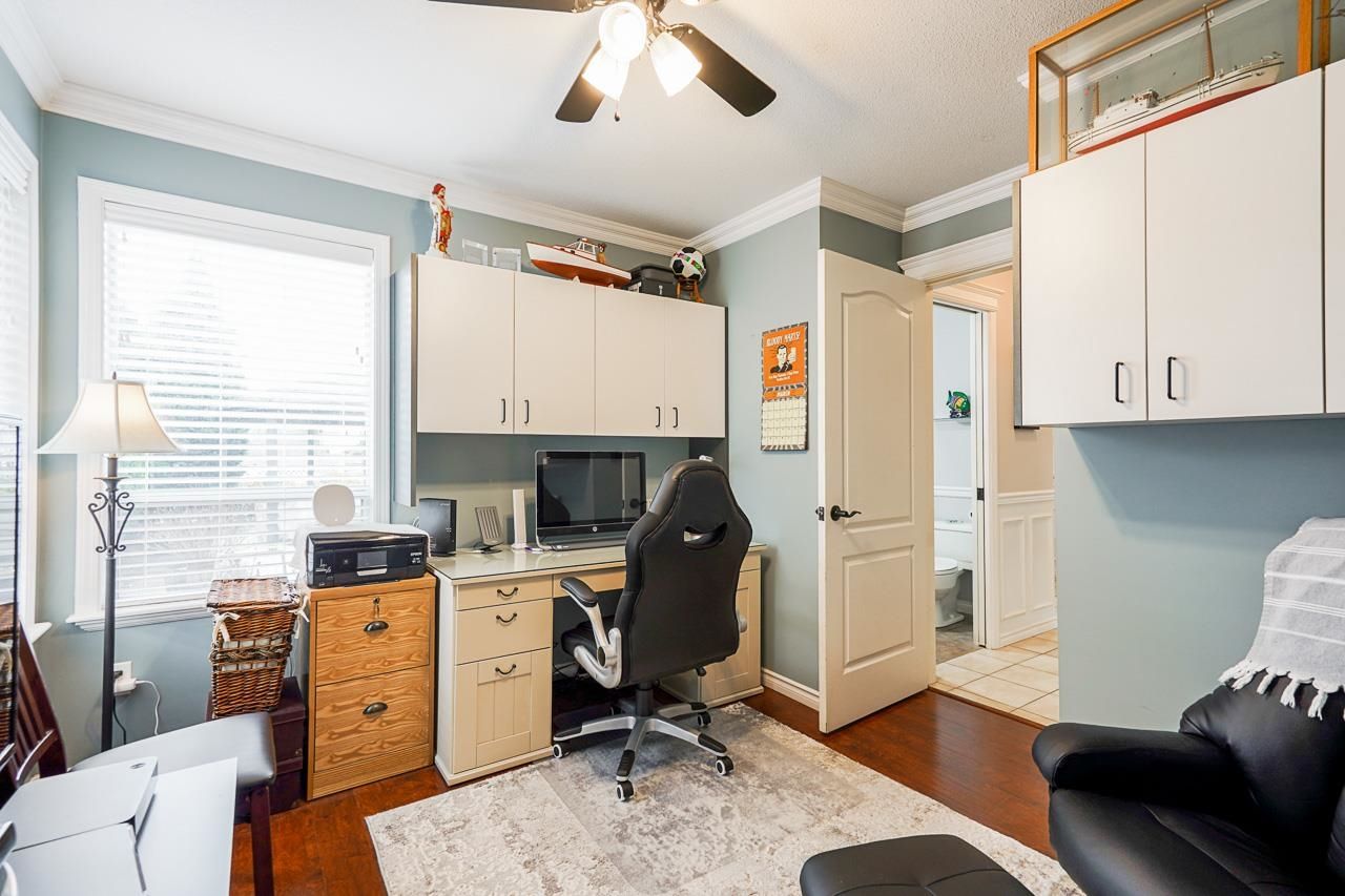 Listing Image 18