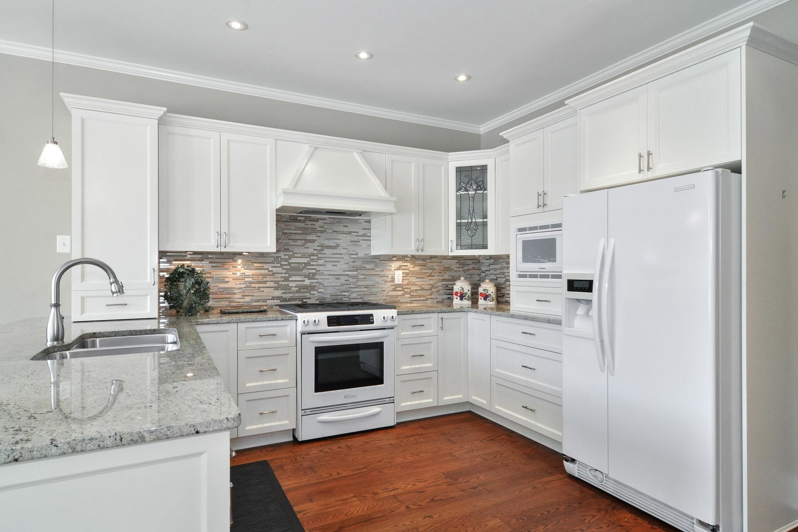 Listing Image 8