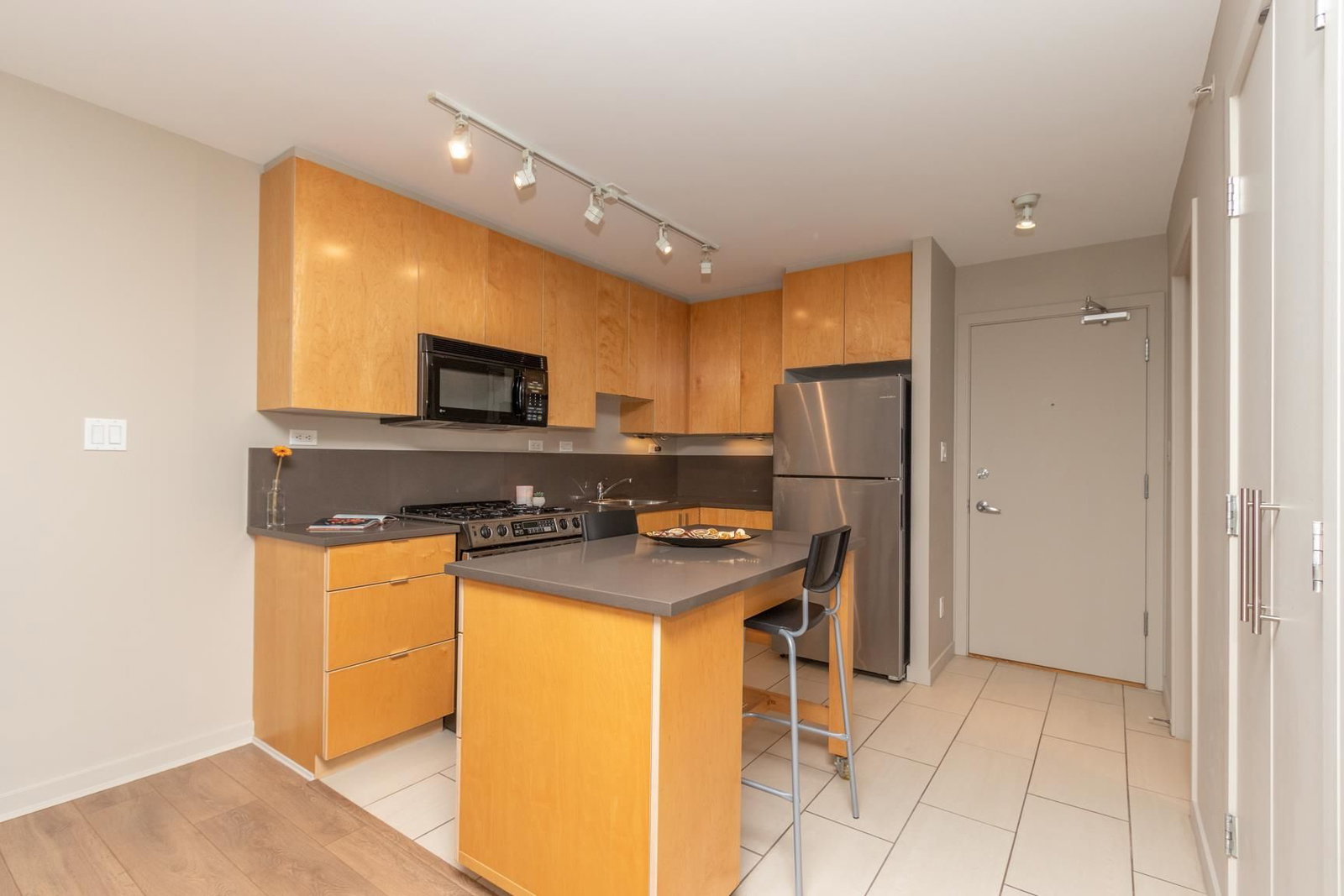 Listing Image 13