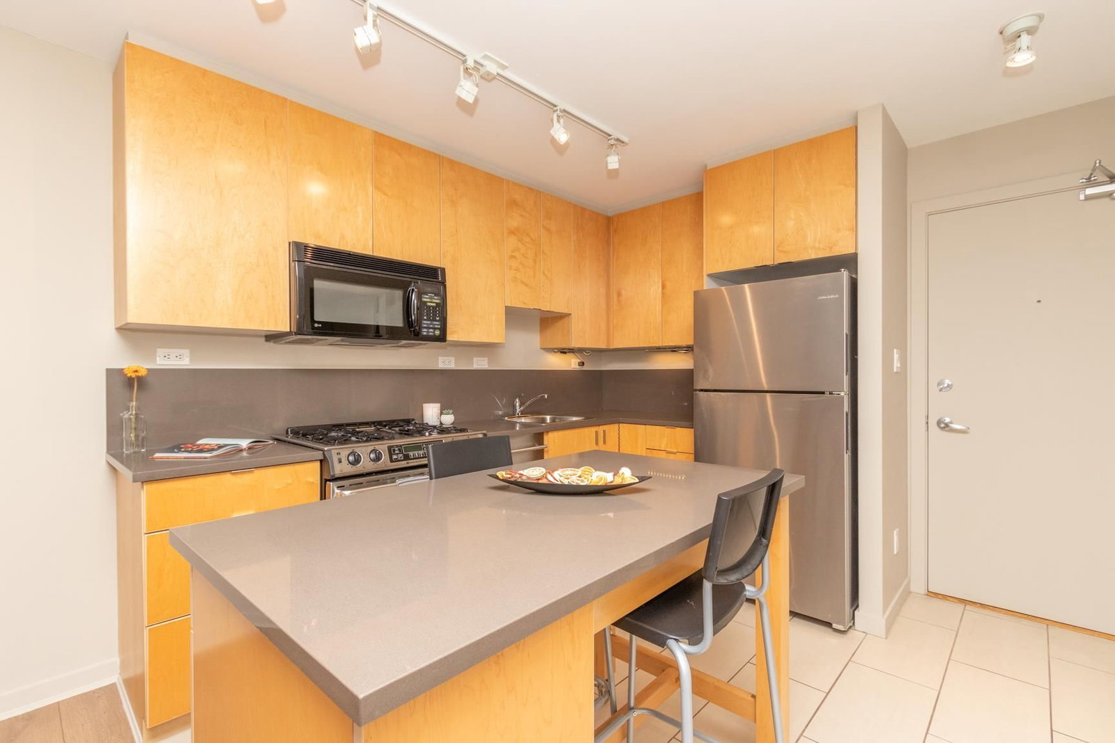 Listing Image 19
