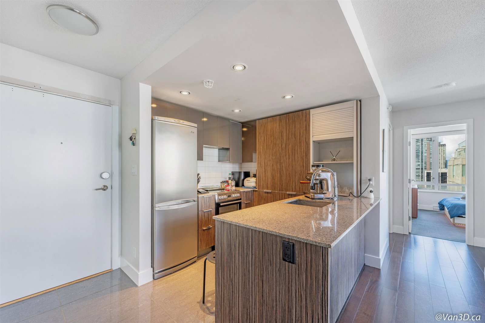 Listing Image 15