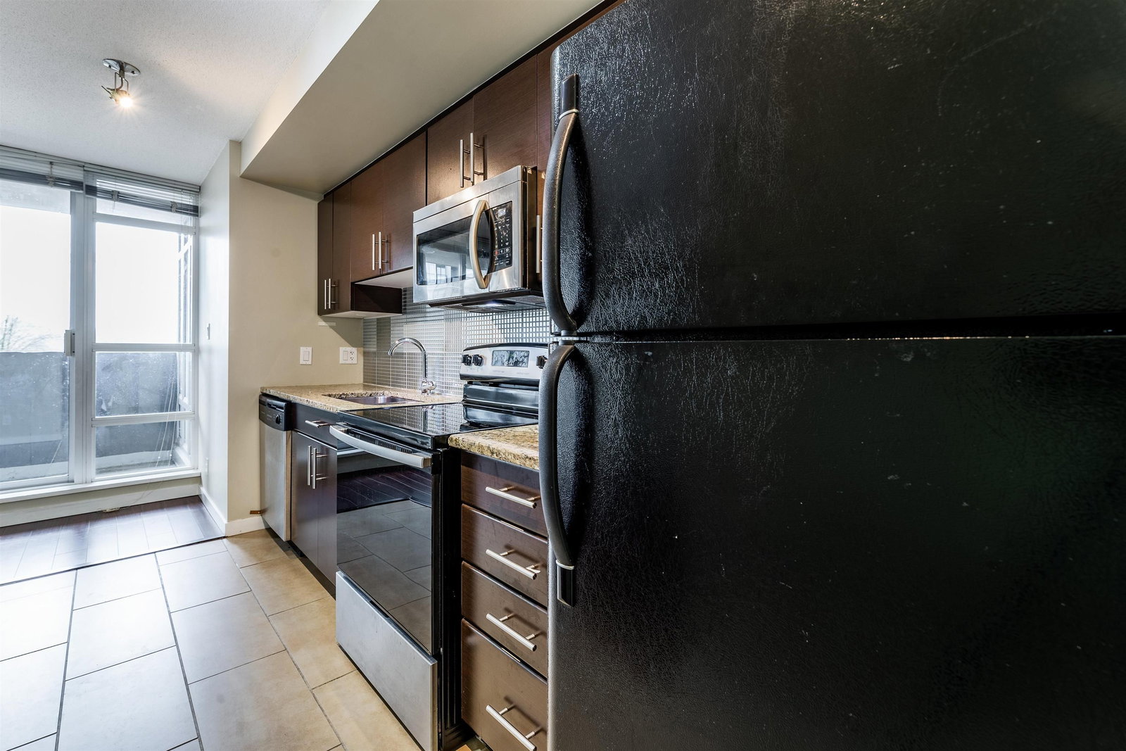 Listing Image 18