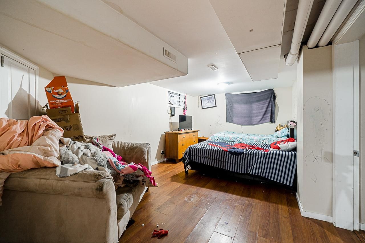 Listing Image 23