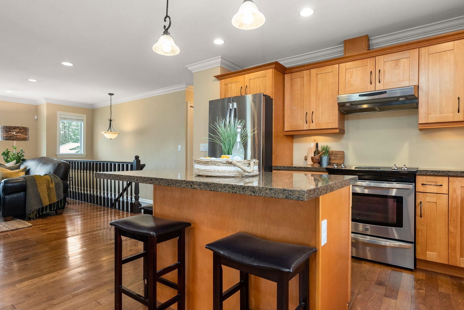 Listing Image 10