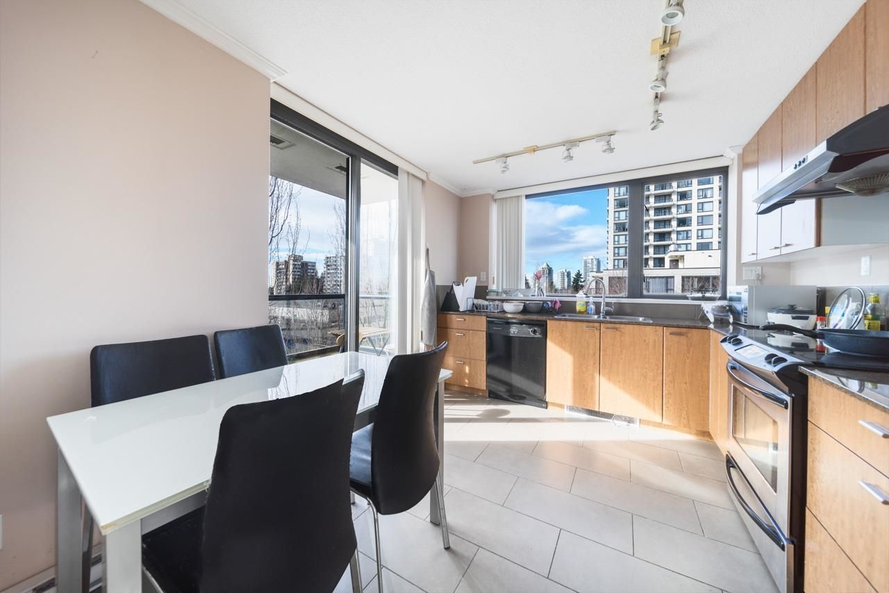 Listing Image 10