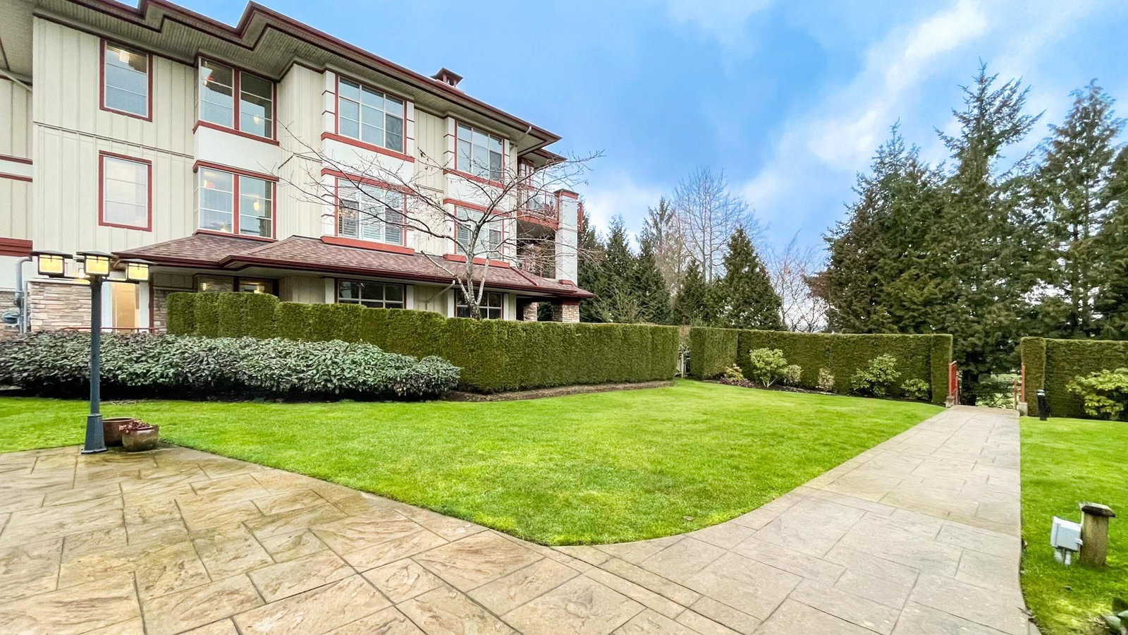 Listing Image 20