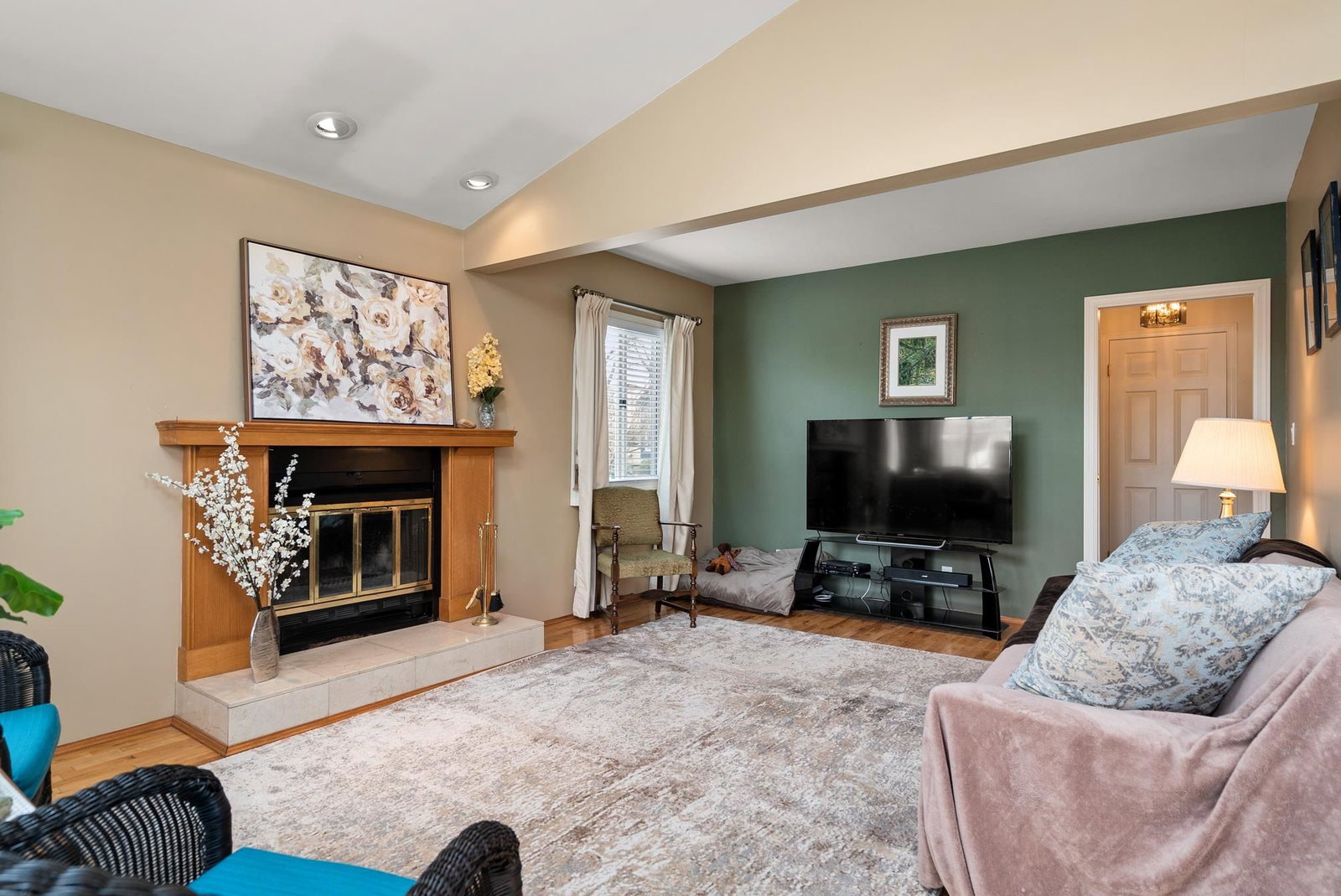 Listing Image 14