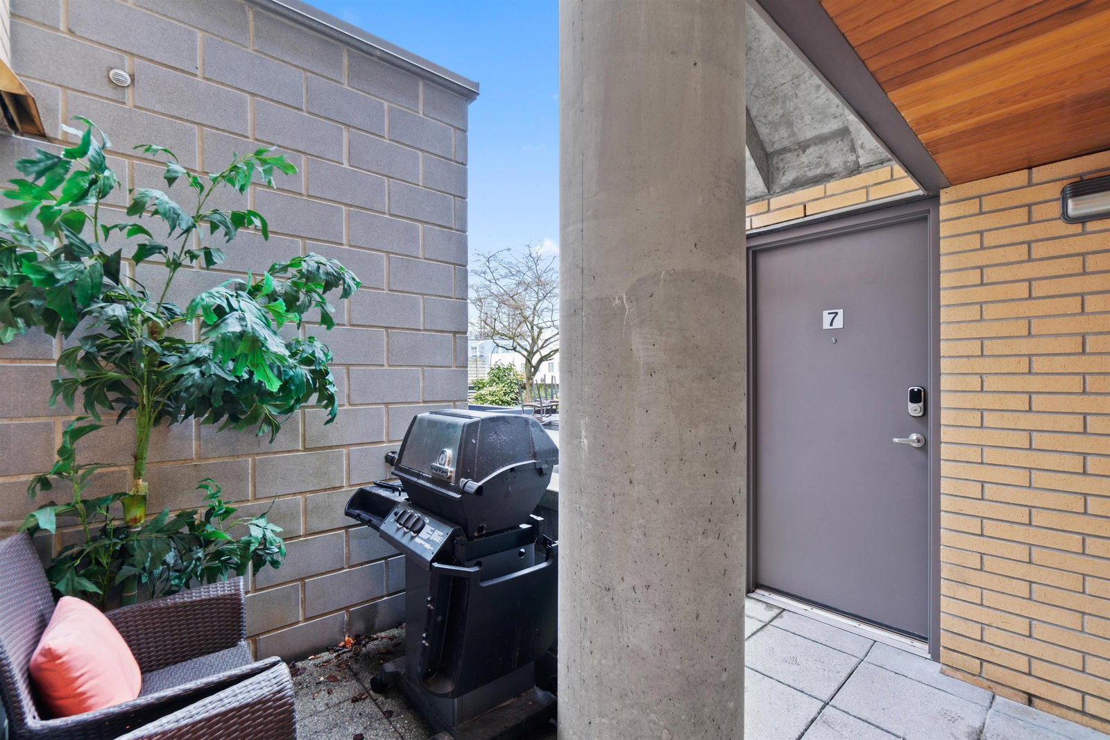 Listing Image 21