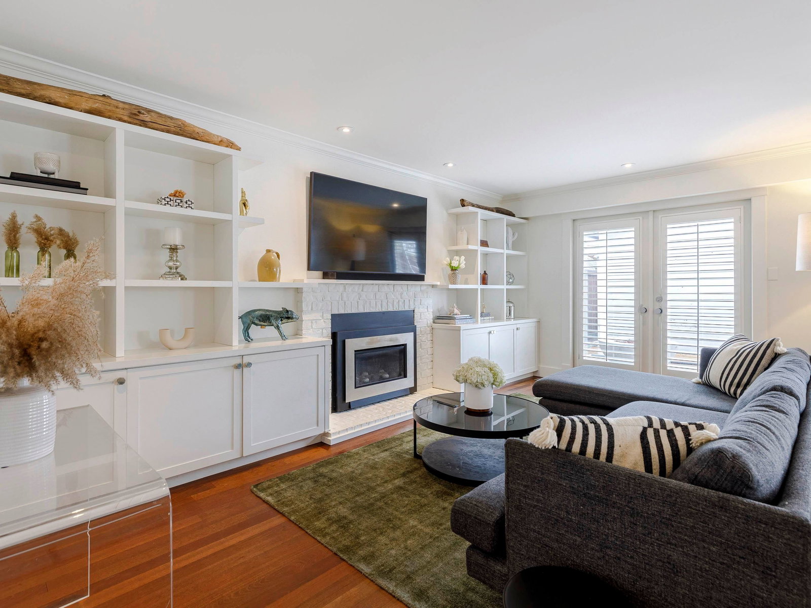 Listing Image 14