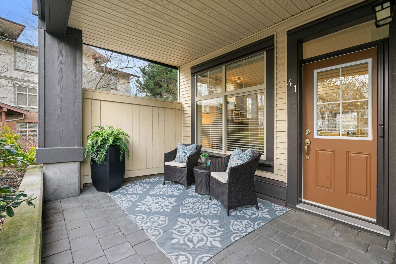 Listing Image 5