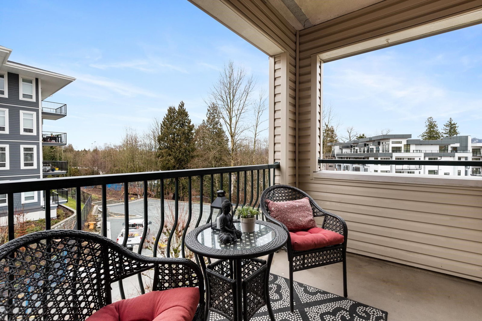 Listing Image 17
