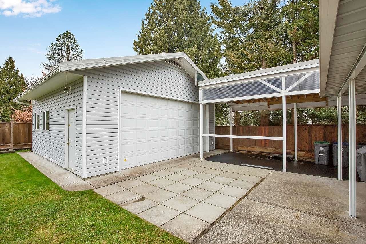 Listing Image 4