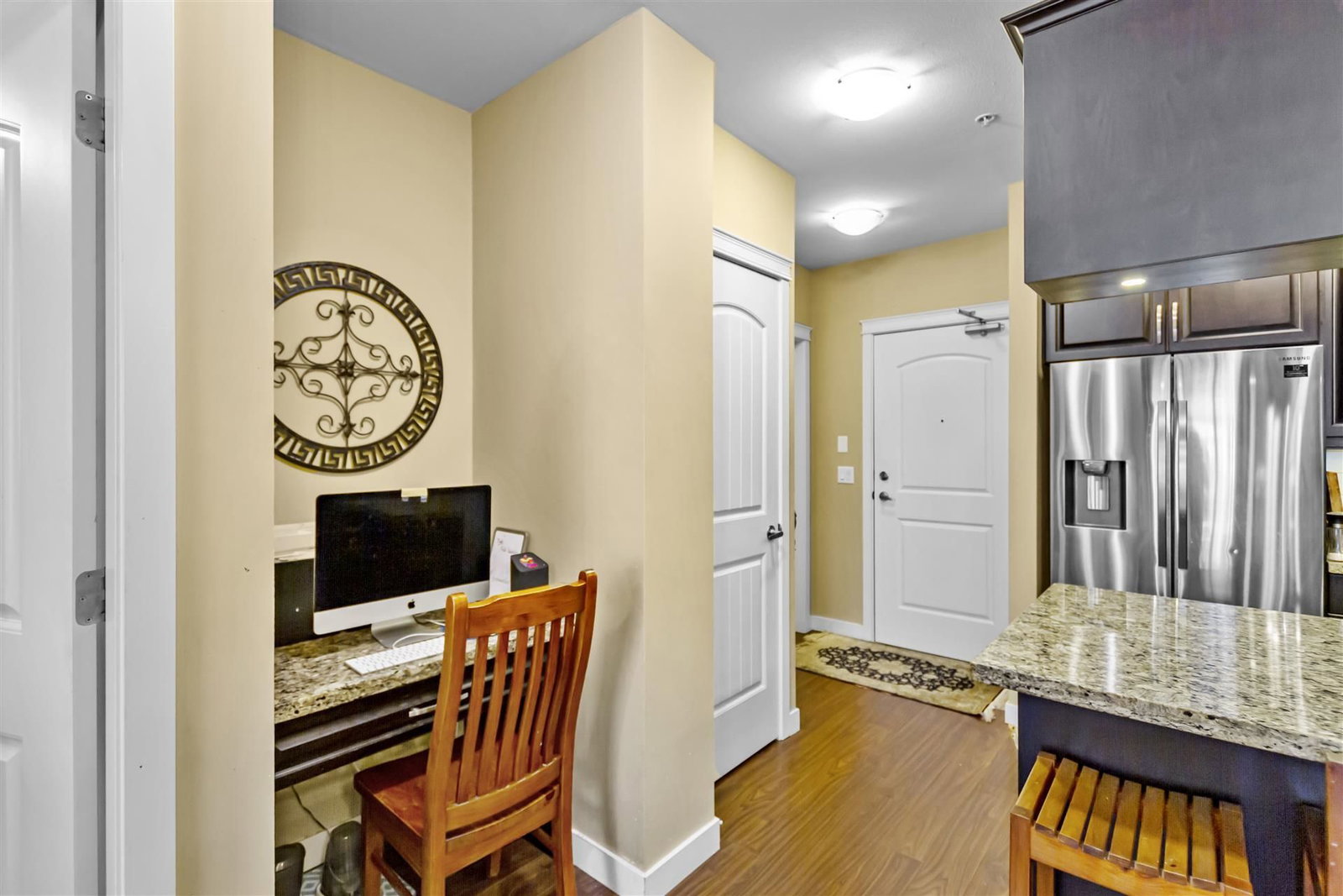 Listing Image 10