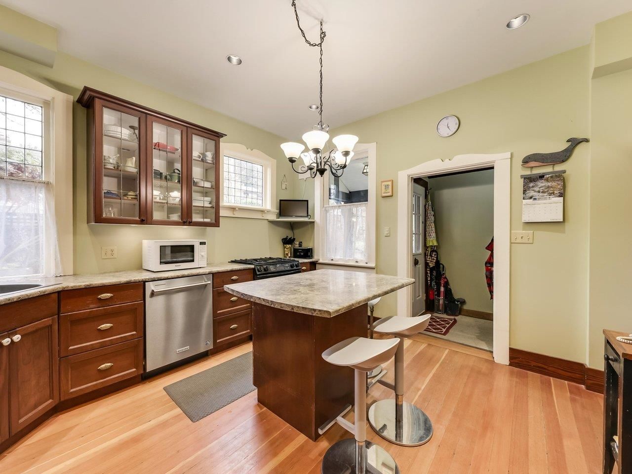 Listing Image 13