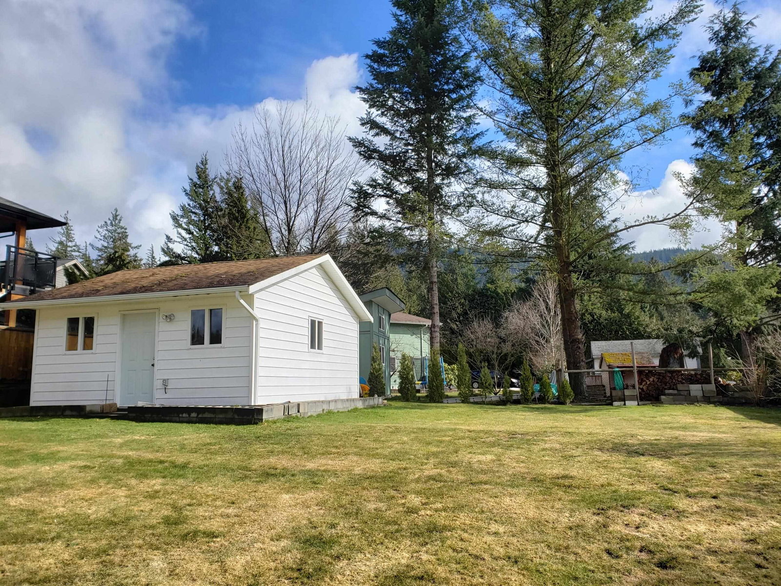 Listing Image 23