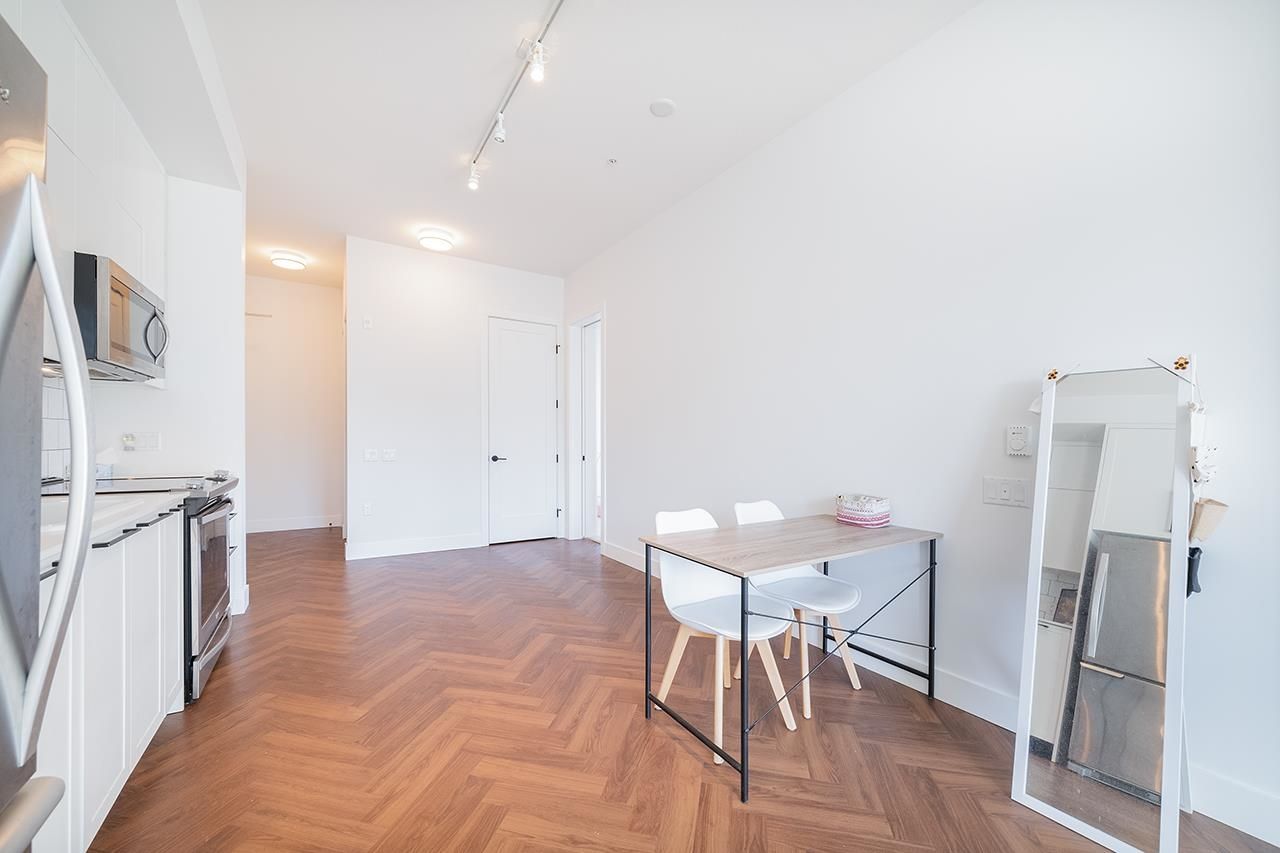 Listing Image 18