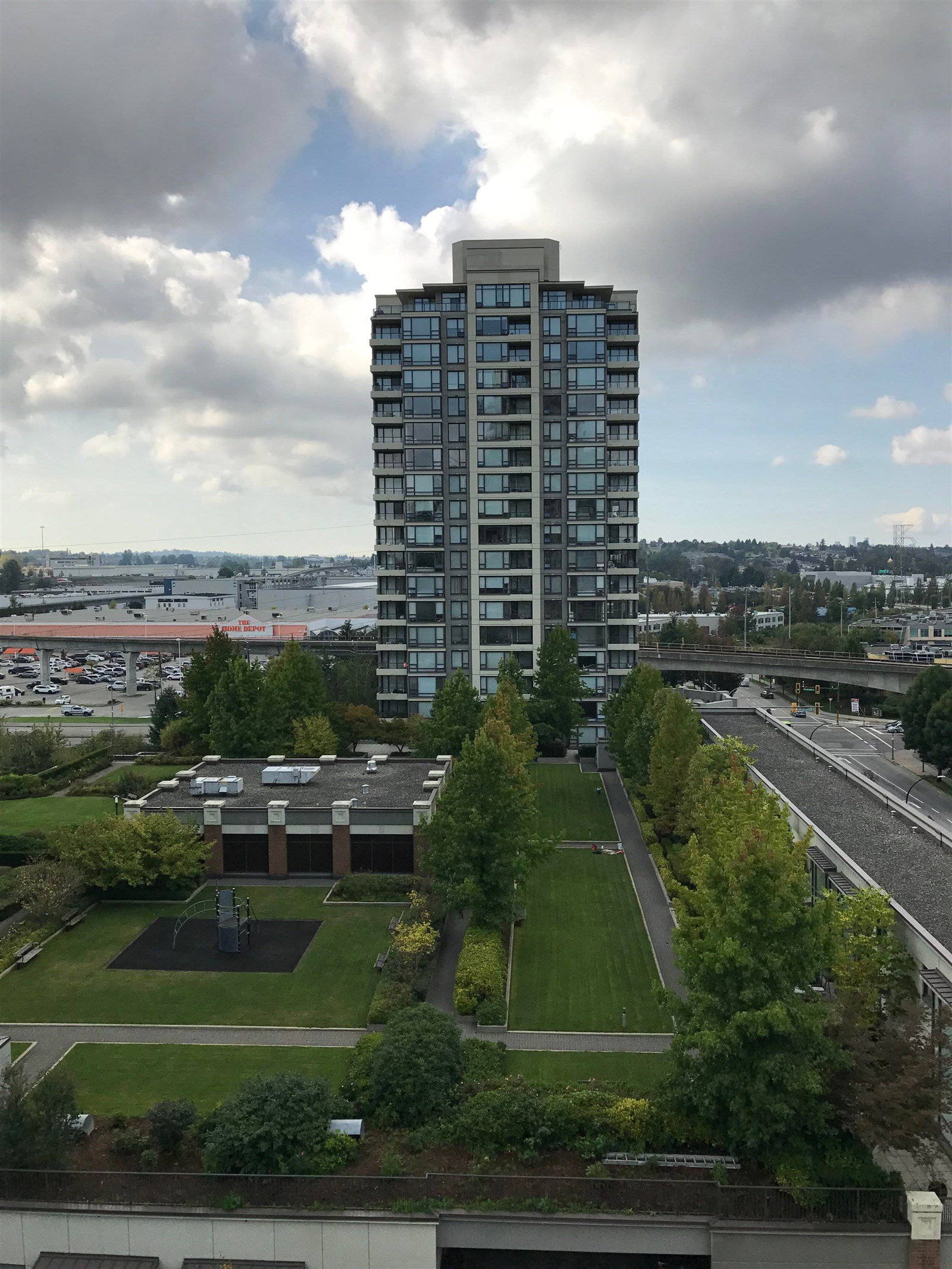 Listing Image 15