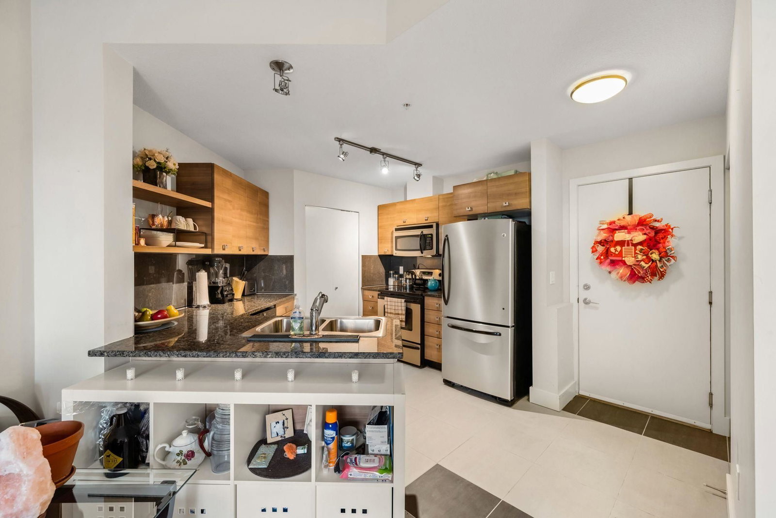 Listing Image 14