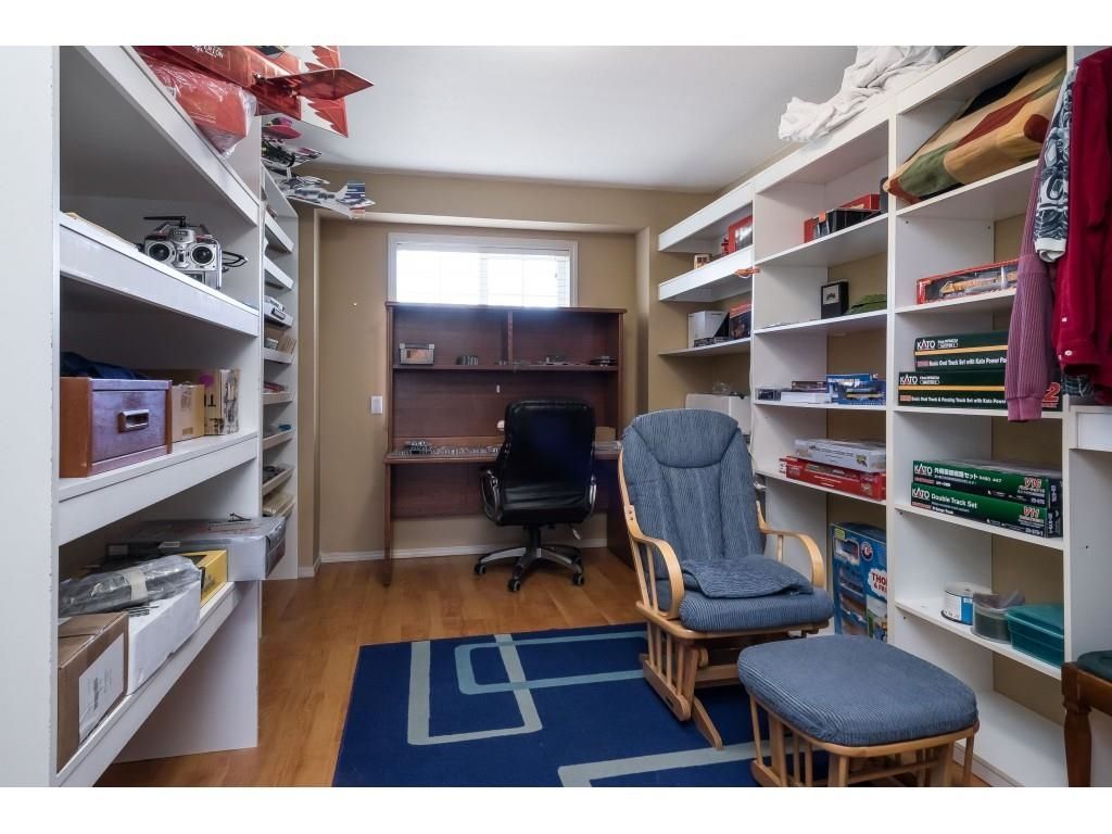 Listing Image 23