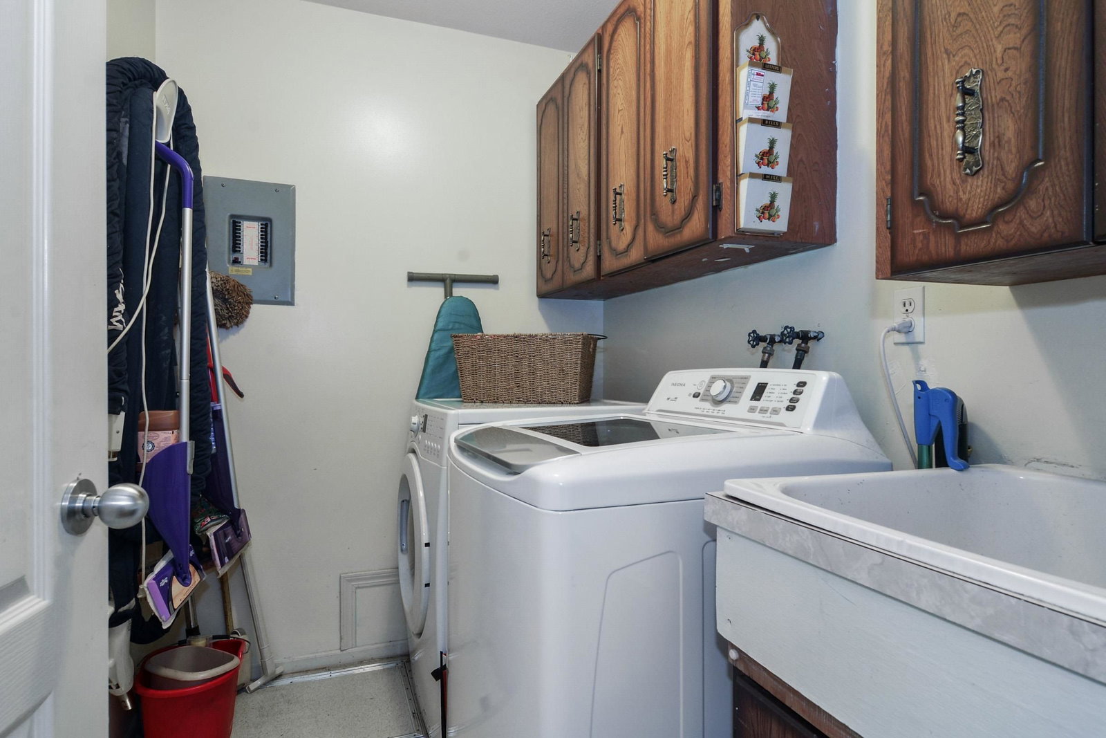 Listing Image 19