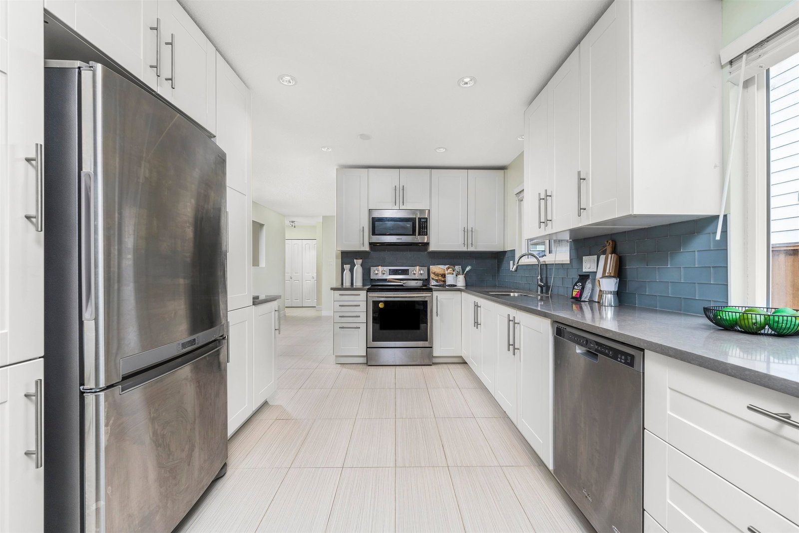 Listing Image 14