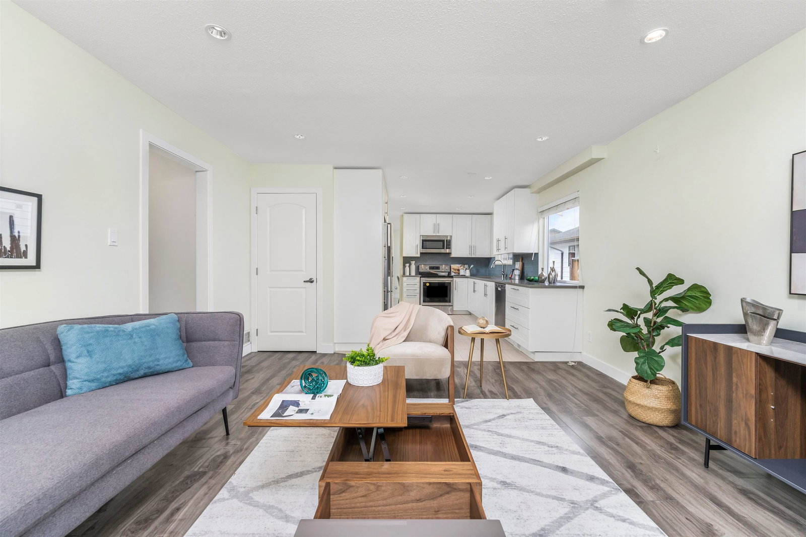 Listing Image 19