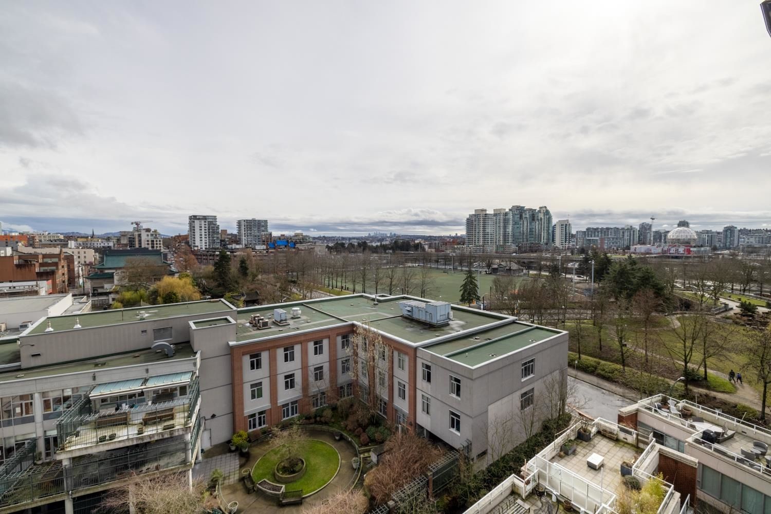 Listing Image 8