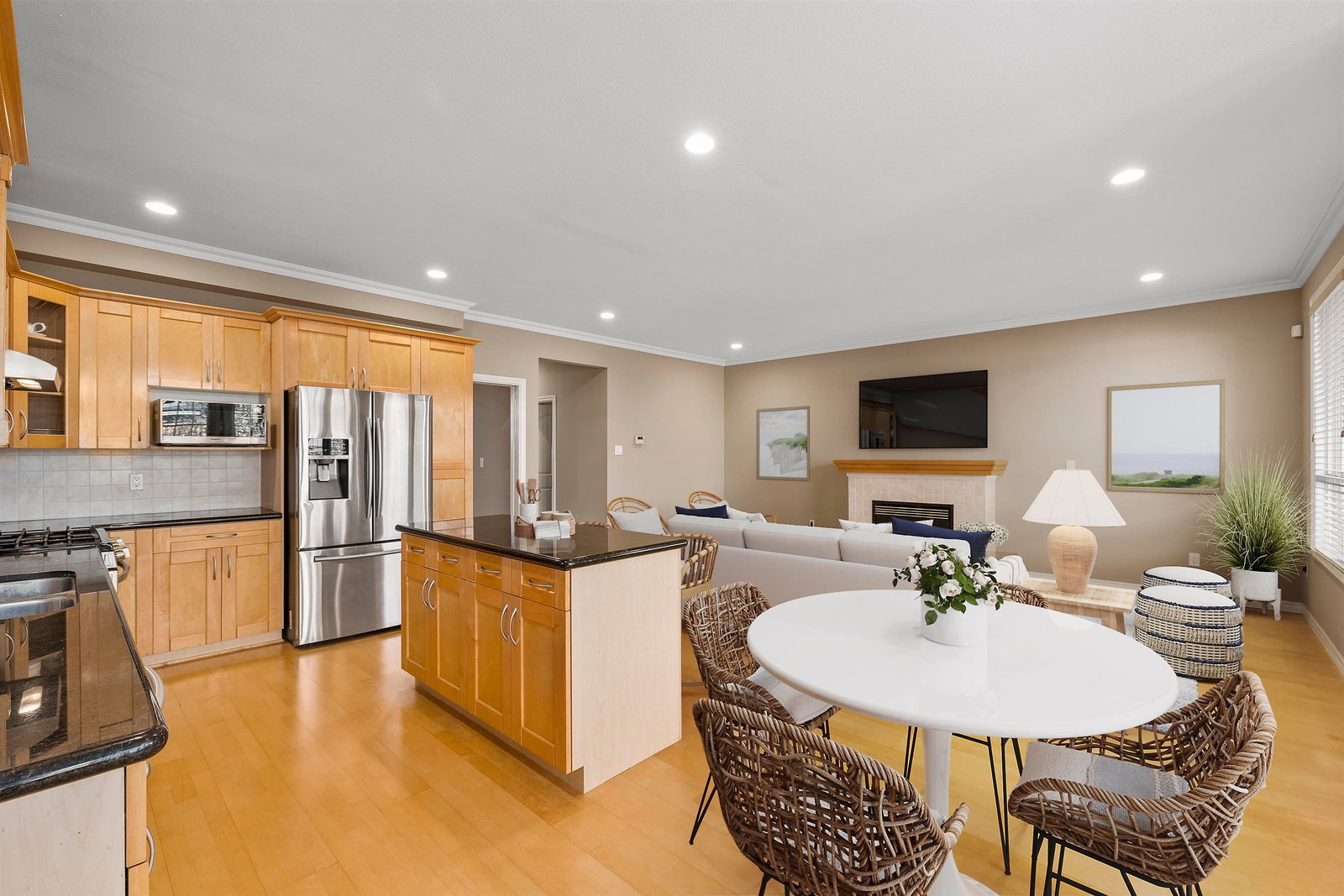 Listing Image 13